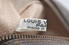 Auth Louis Vuitton Monogram Trousse Toilette 28 Clutch Hand Bag Old Model 4236K