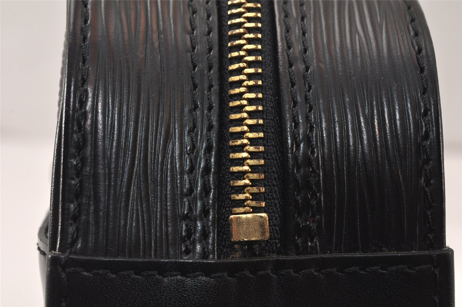 Authentic Louis Vuitton Epi Compiegne 28 Clutch Hand Bag Black SP Order LV 4238K