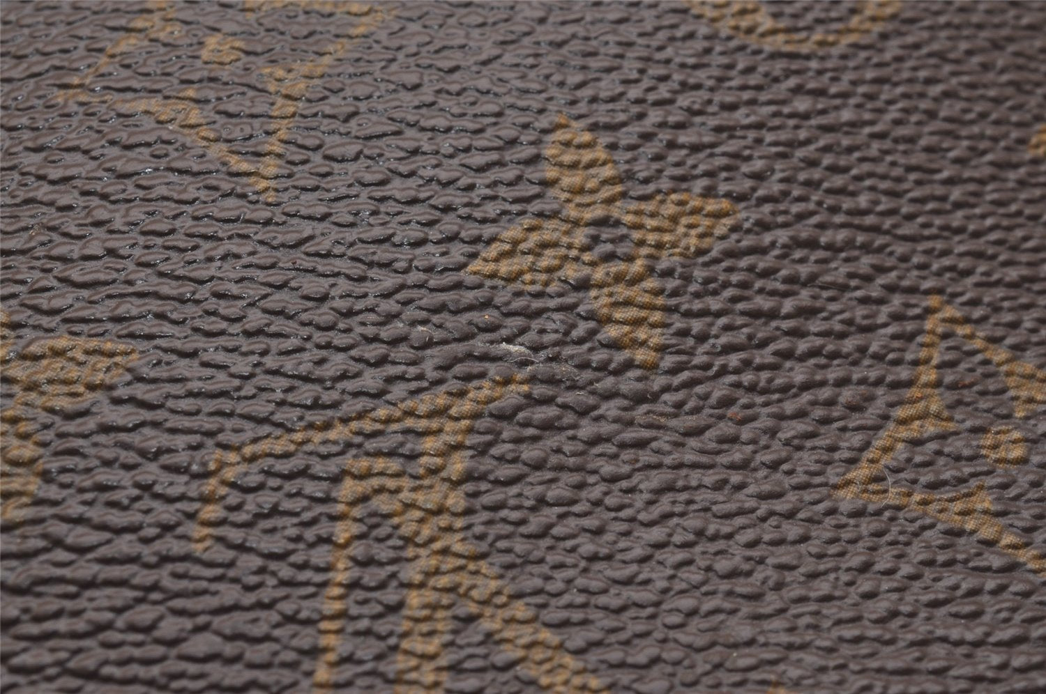 Authentic Louis Vuitton Monogram Cartouchiere MM Shoulder Bag Old Model 4239J