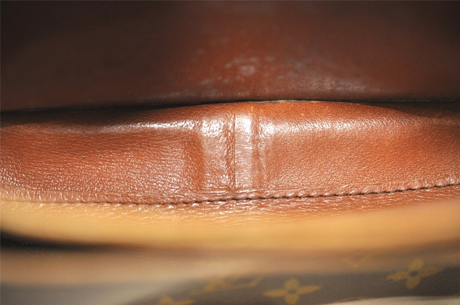 Authentic Louis Vuitton Monogram Cartouchiere MM Shoulder Bag Old Model 4239J