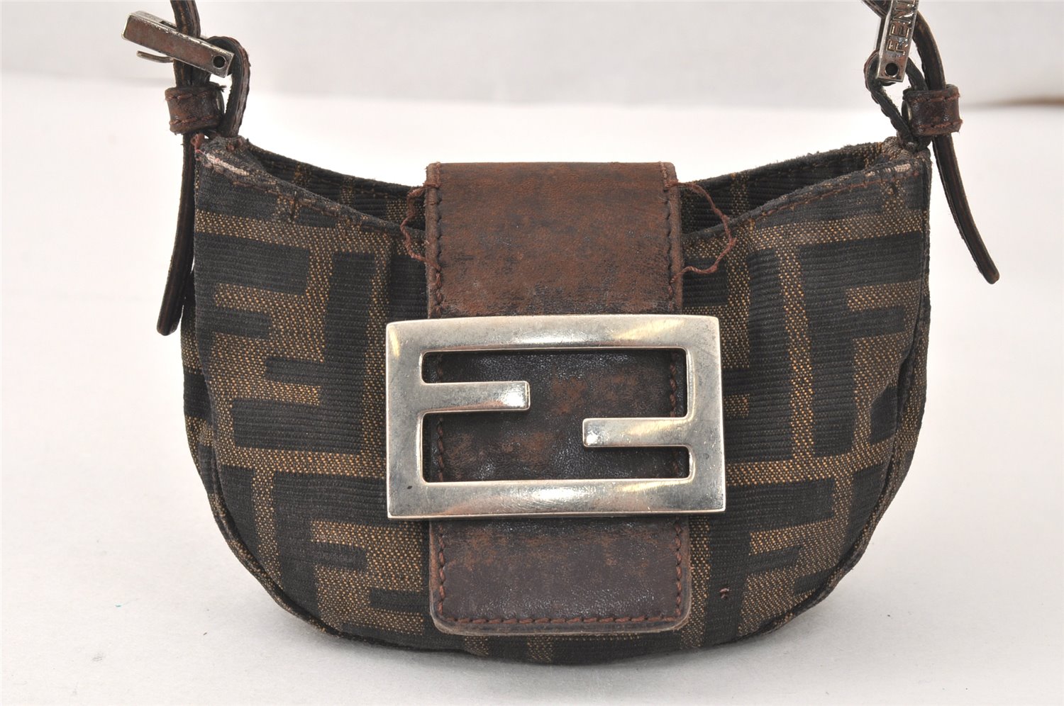 Authentic FENDI Zucca Hand Bag Pouch Purse Canvas Leather Brown 4240K