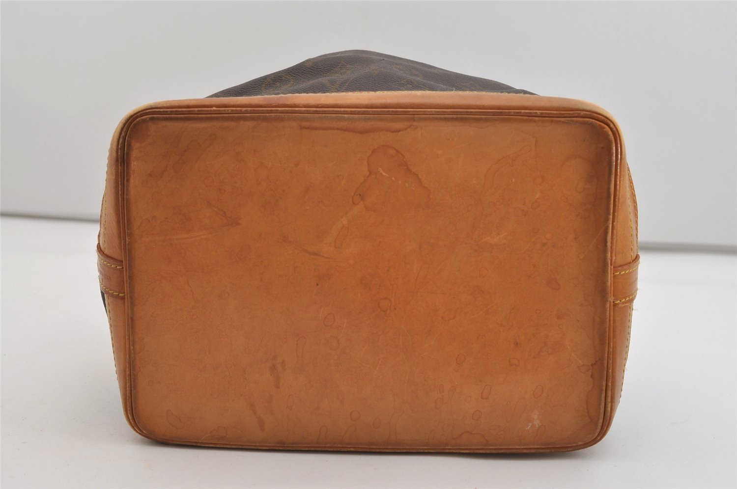 Authentic Louis Vuitton Monogram Noe Shoulder Drawstring Bag M42224 LV 4246J