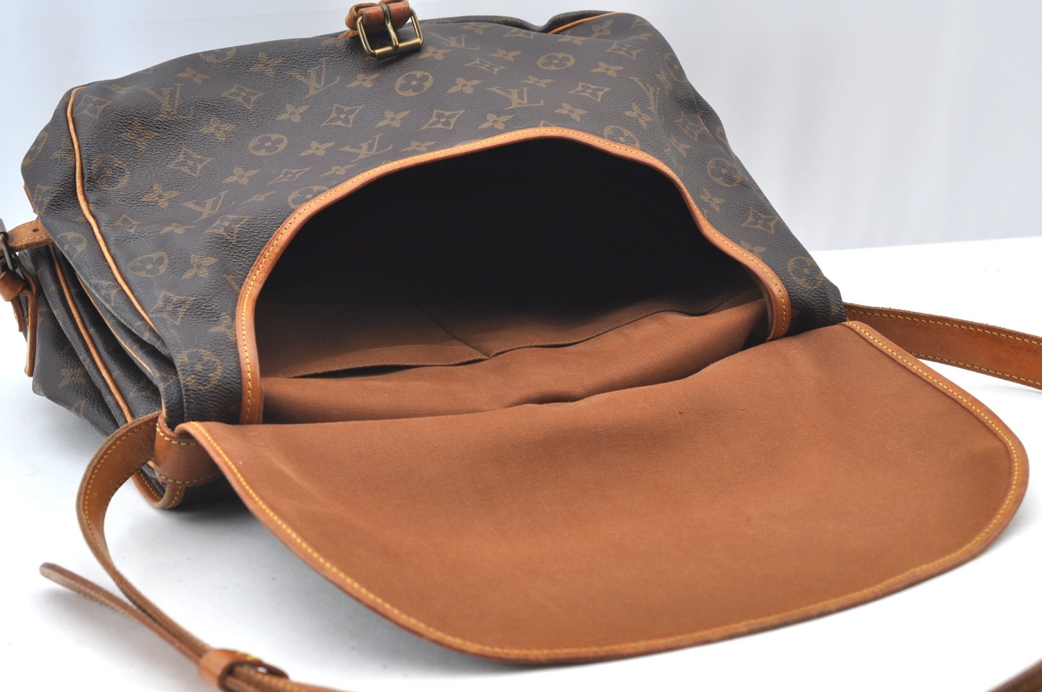 Authentic Louis Vuitton Monogram Saumur 35 Shoulder Cross Bag M42254 LV 4252I