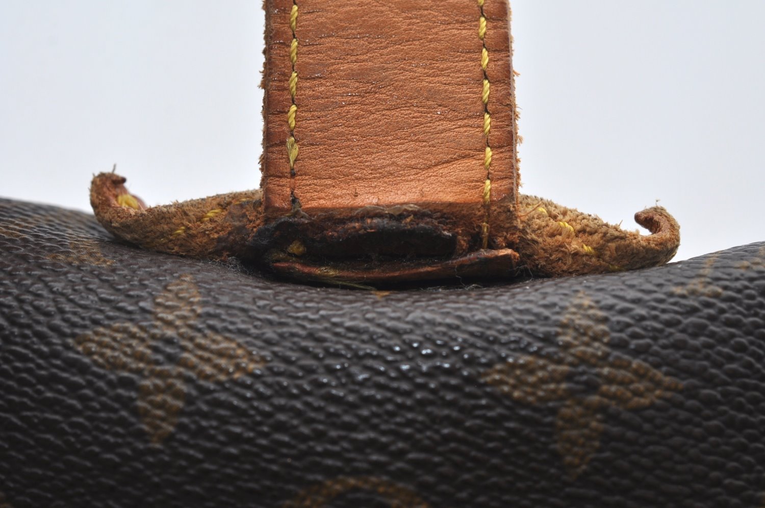 Authentic Louis Vuitton Monogram Saumur 35 Shoulder Cross Bag M42254 LV 4252I