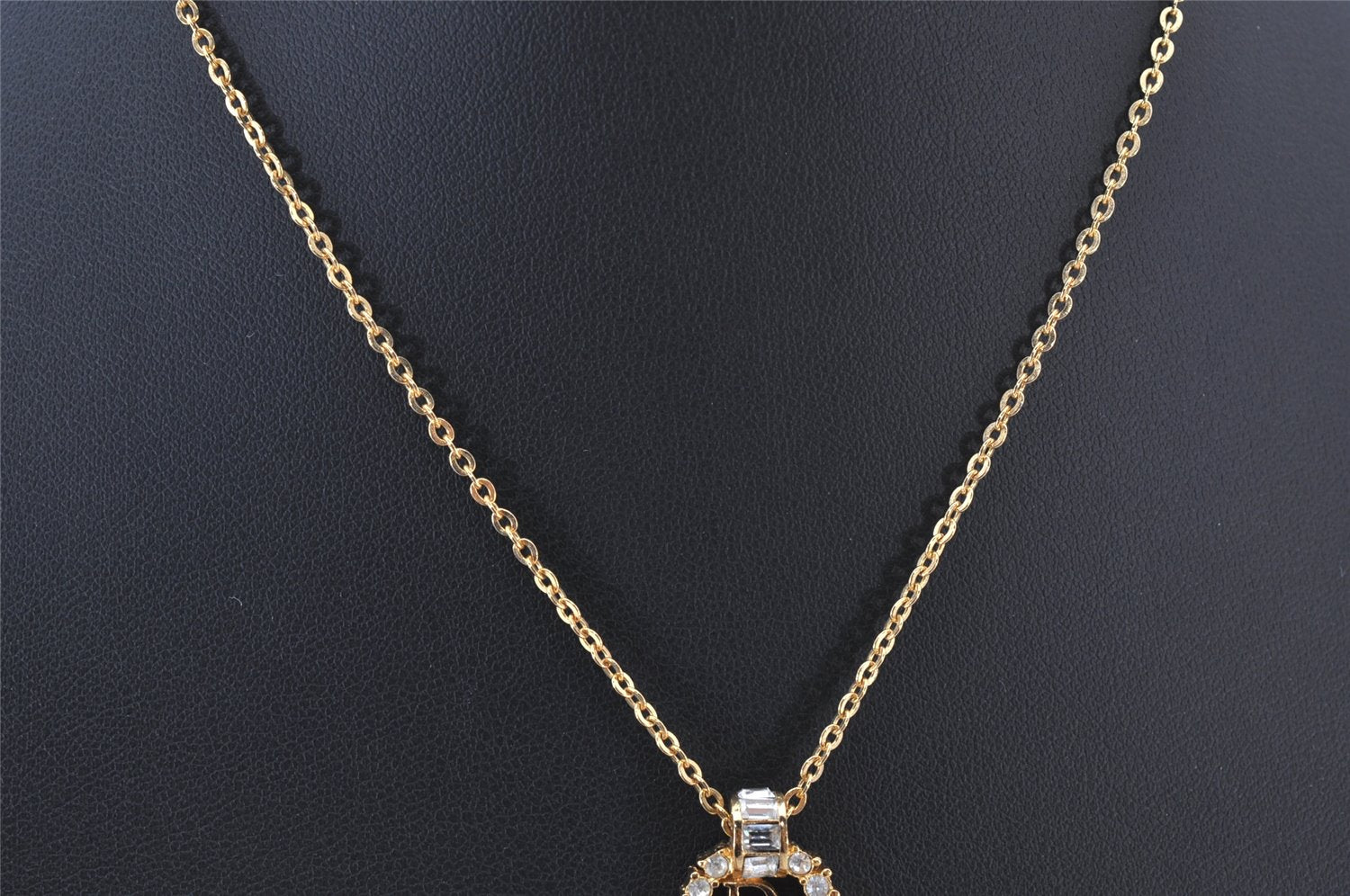 Authentic Christian Dior Gold Tone Chain Rhinestone Pendant Necklace CD 4257K