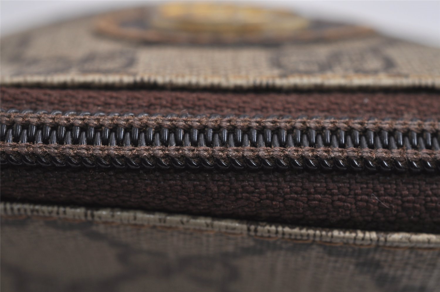 Authentic GUCCI Vintage Pouch Purse GG PVC Leather Brown 4259J