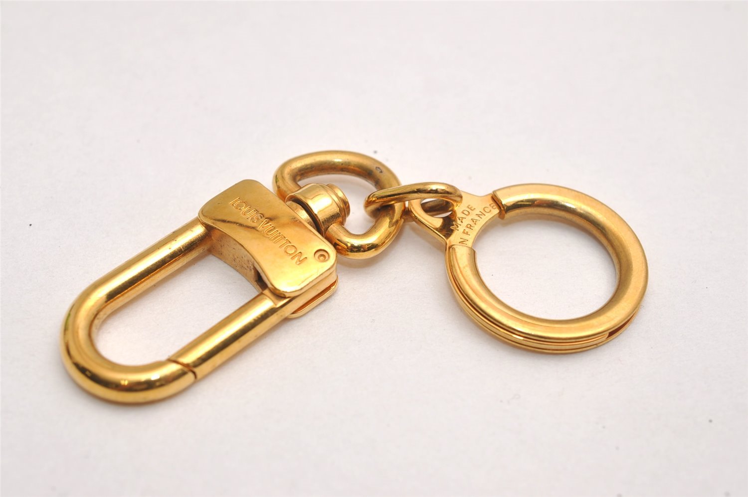 Authentic Louis Vuitton Charm Key Chain Anokre Gold M62698 LV 4260J