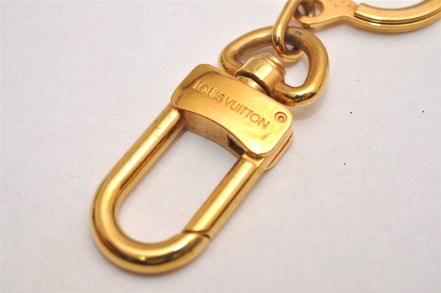 Authentic Louis Vuitton Charm Key Chain Anokre Gold M62698 LV 4260J