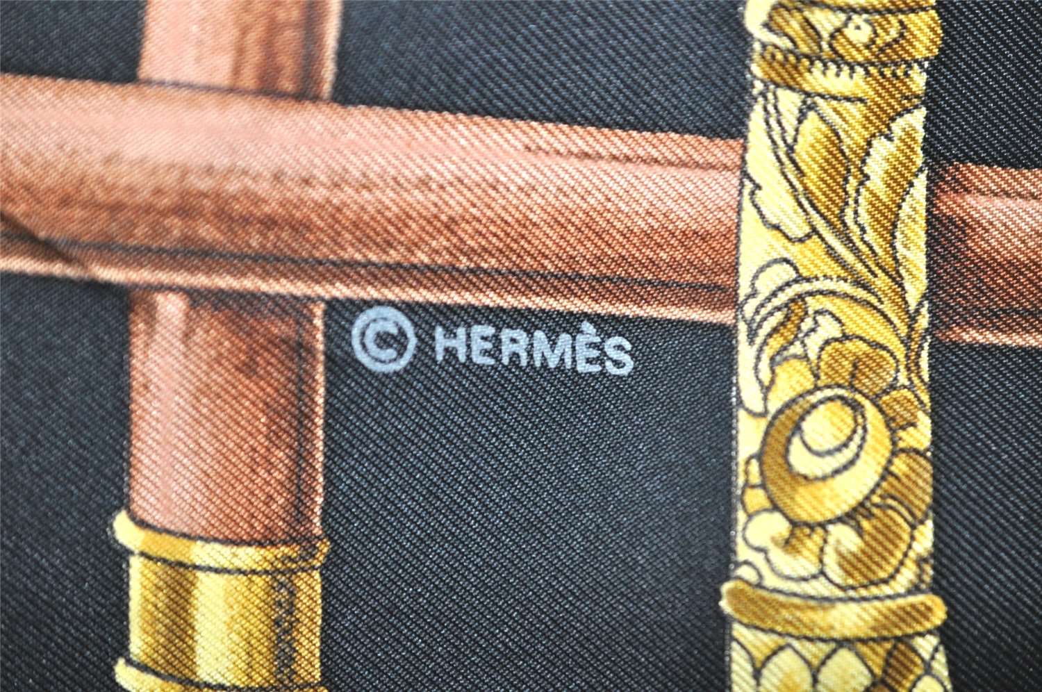 Authentic HERMES Carre 90 Scarf 