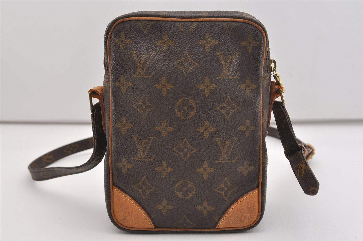 Authentic Louis Vuitton Monogram Amazone Shoulder Cross Body Bag M45236 LV 4267J