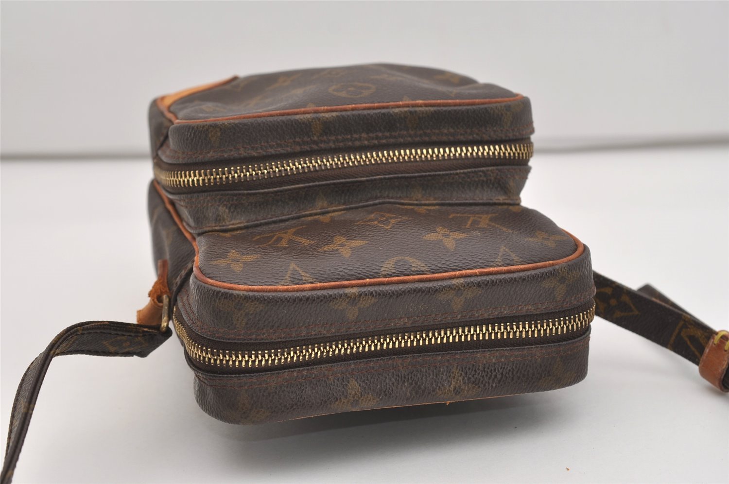 Authentic Louis Vuitton Monogram Amazone Shoulder Cross Body Bag M45236 LV 4267J