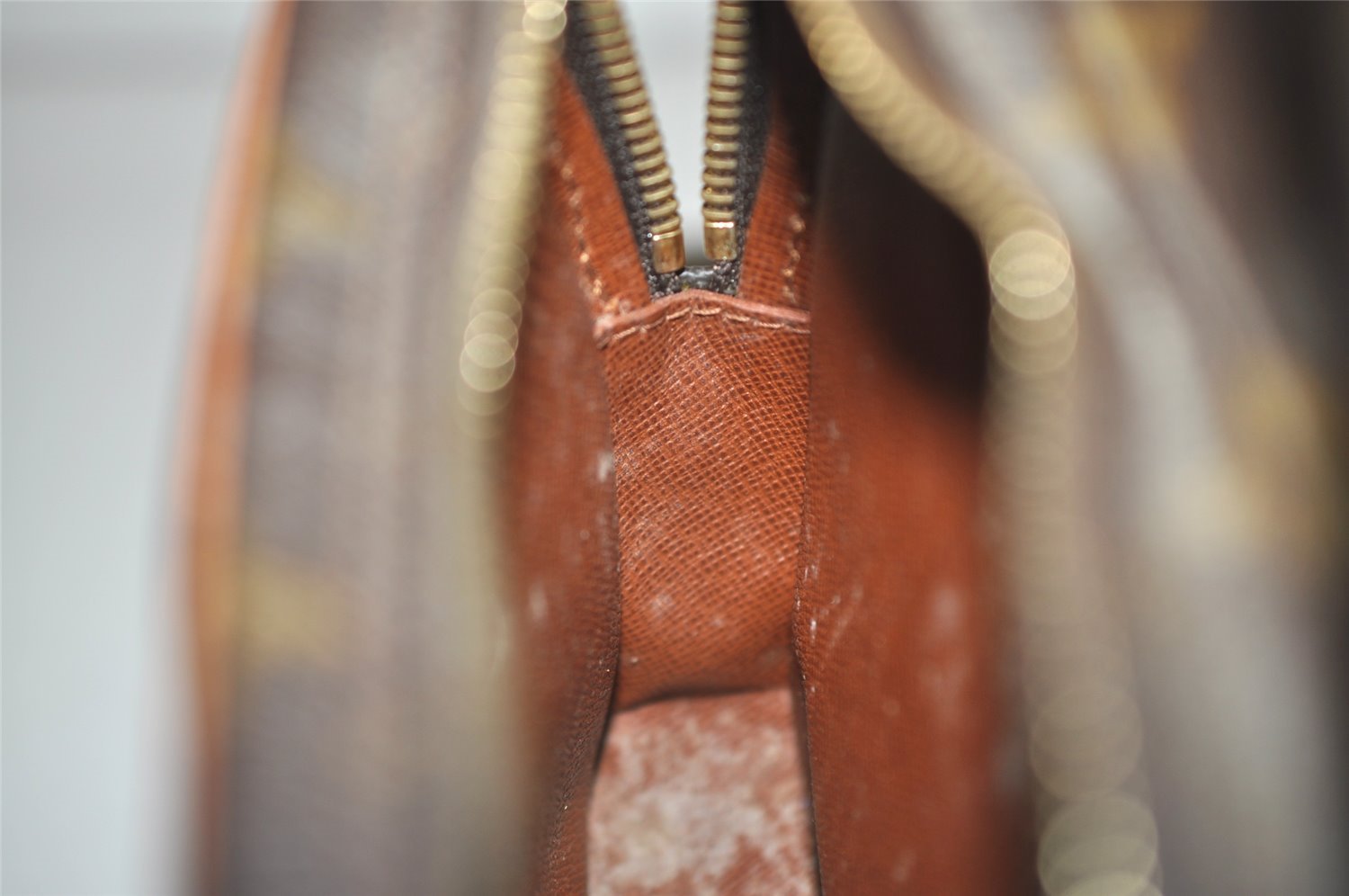 Authentic Louis Vuitton Monogram Amazone Shoulder Cross Body Bag M45236 LV 4267J