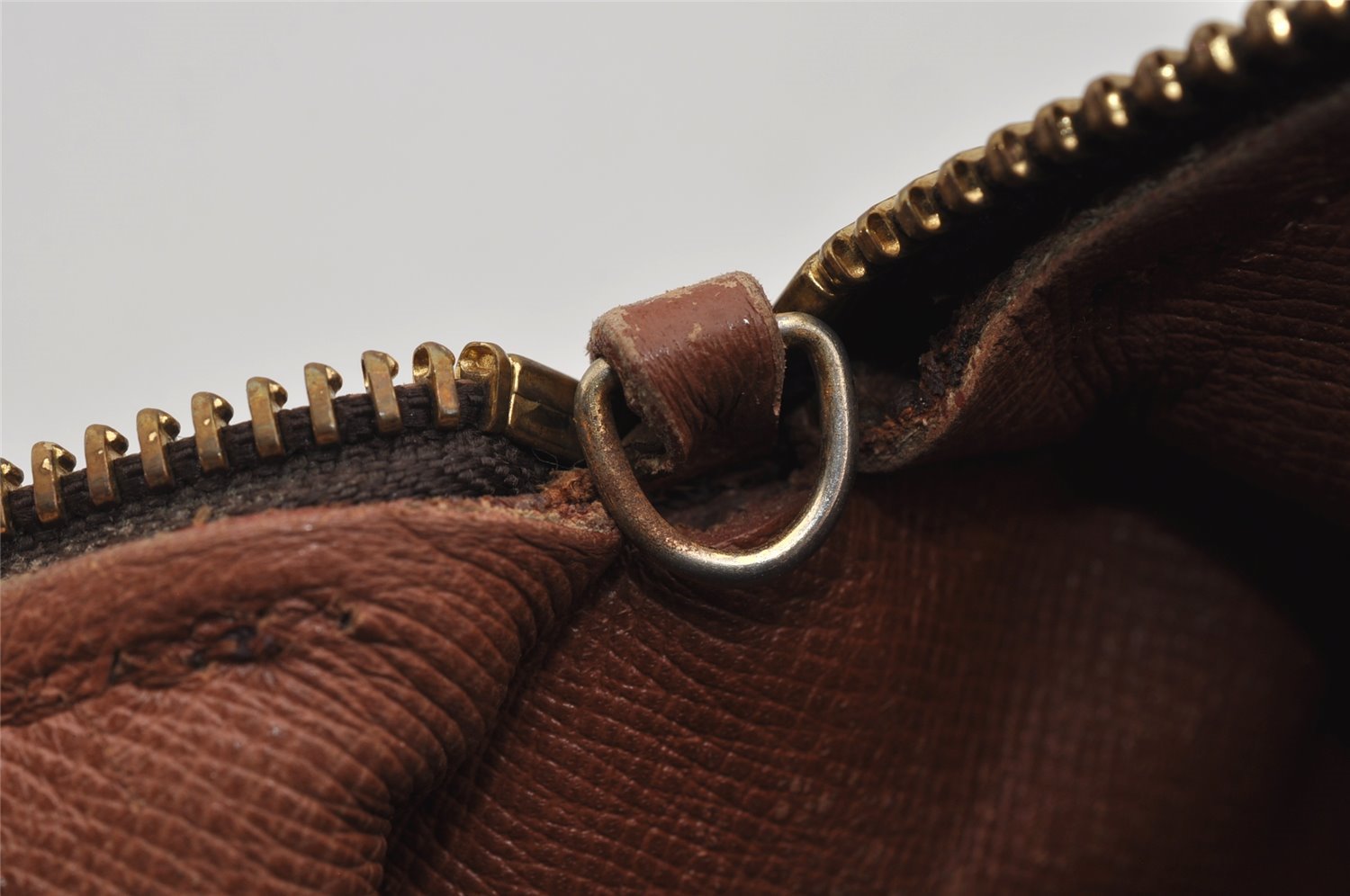 Authentic Louis Vuitton Monogram Papillon 30 Hand Bag Old Model LV 4270J