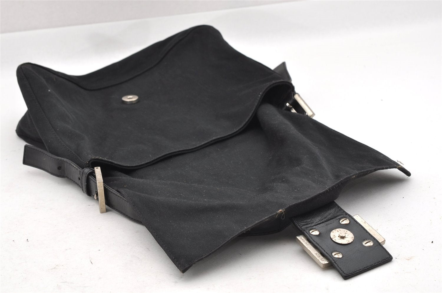 Authentic FENDI Mamma Baguette Shoulder Hand Bag Jersey Leather Black Junk 4272I