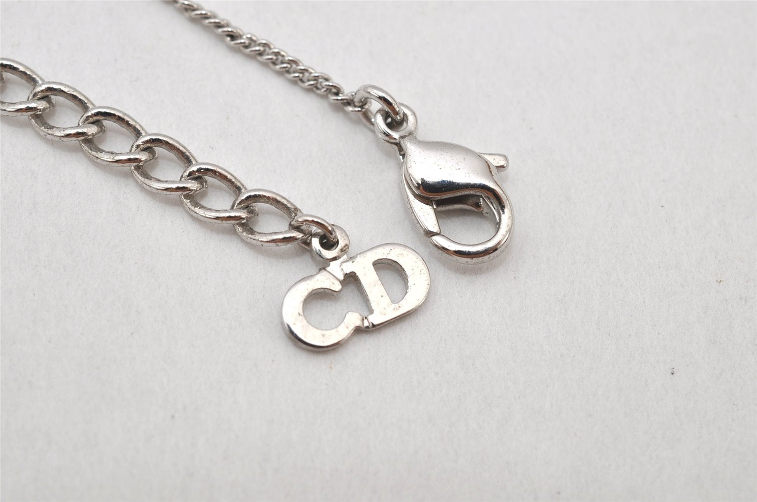 Authentic Christian Dior Silver Tone Chain Pendant Necklace CD 4272K