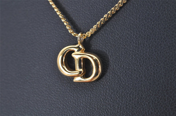 Authentic Christian Dior Gold Tone Chain Pendant Necklace CD 4276K