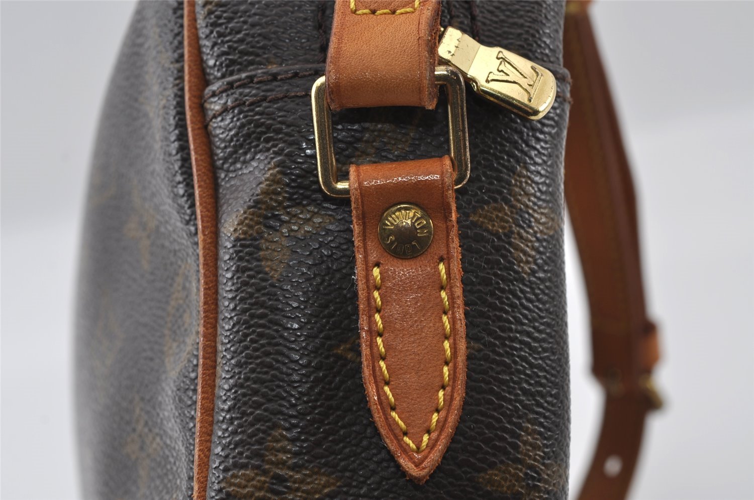 Authentic Louis Vuitton Monogram Trocadero 27 Shoulder Bag M51274 LV Junk 4277I