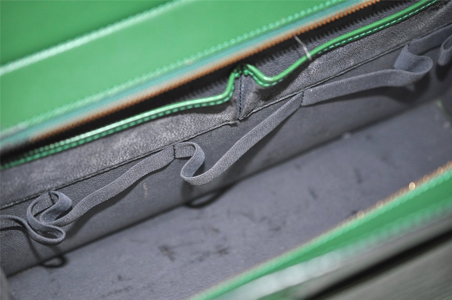 Authentic Louis Vuitton Epi Riviera Hand Bag Green M48184 LV 4278I