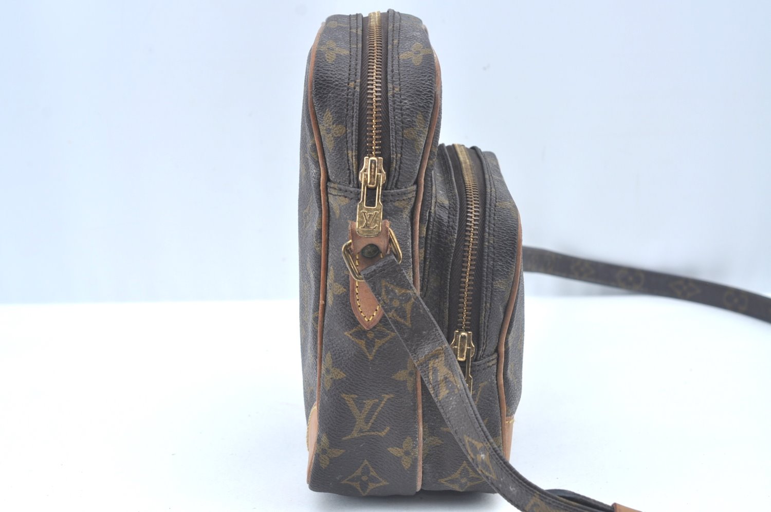 Authentic Louis Vuitton Monogram Amazone Shoulder Cross Body Bag M45236 LV 4281I