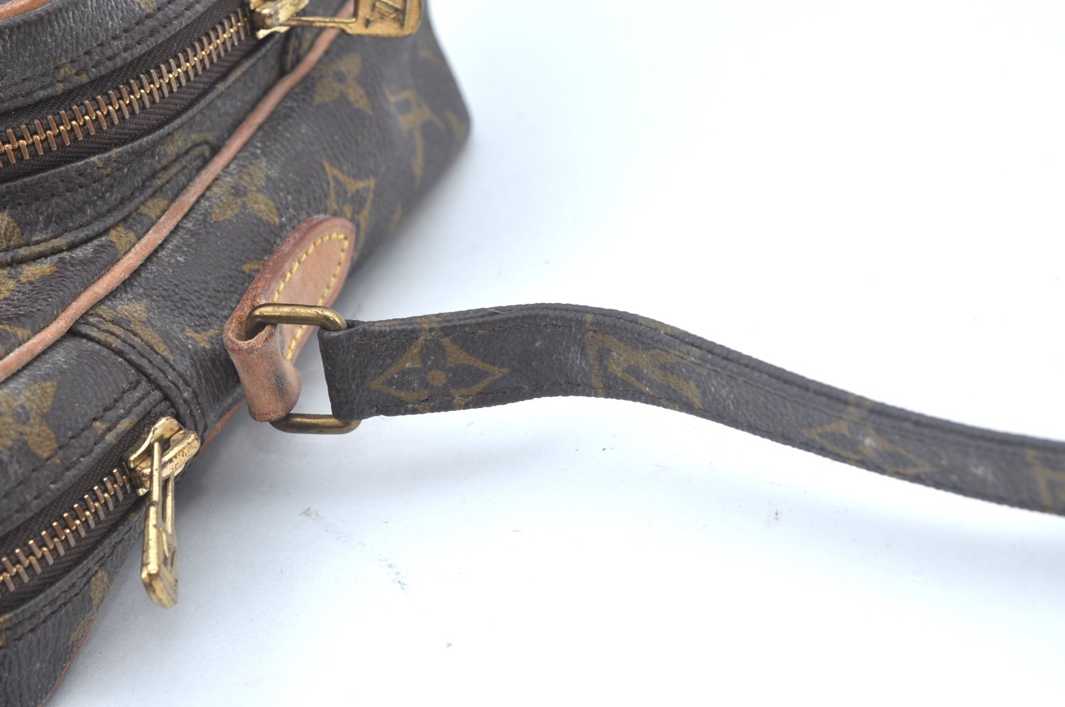 Authentic Louis Vuitton Monogram Amazone Shoulder Cross Body Bag M45236 LV 4281I