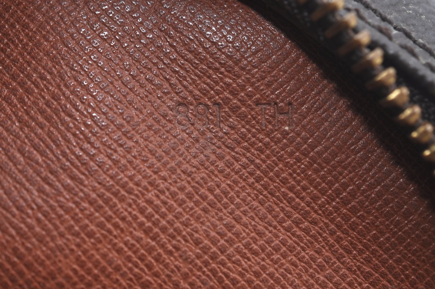 Authentic Louis Vuitton Monogram Amazone Shoulder Cross Body Bag M45236 LV 4281I