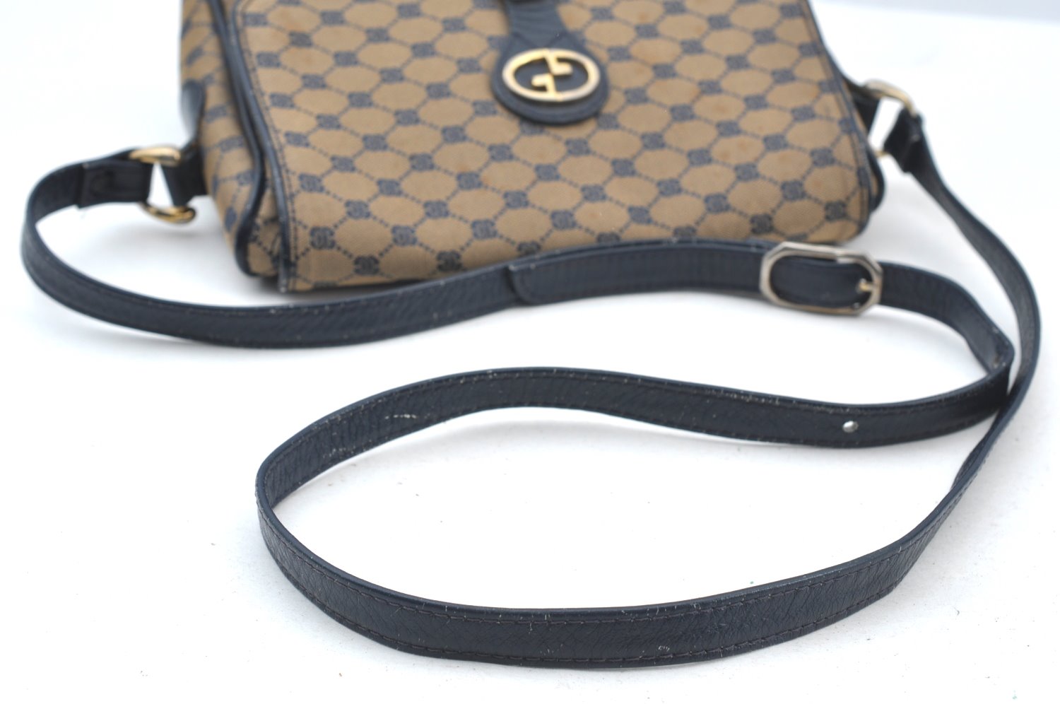 Authentic GUCCI Vintage Shoulder Cross Body Bag Purse Canvas Leather Navy 4284H