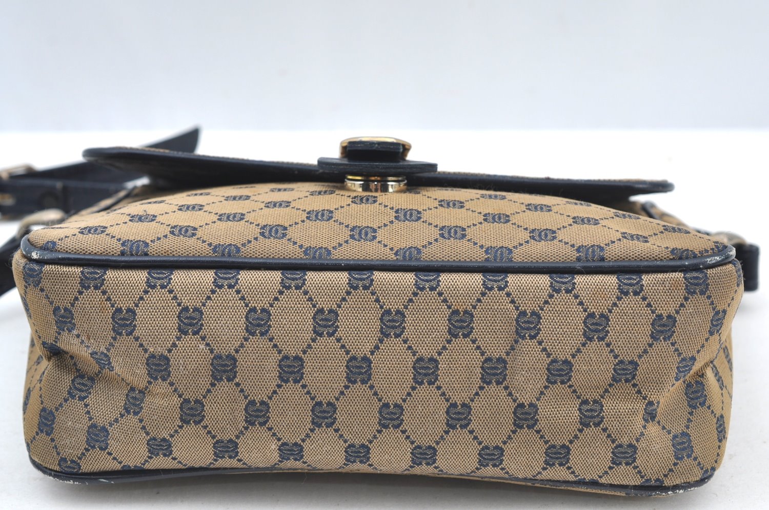 Authentic GUCCI Vintage Shoulder Cross Body Bag Purse Canvas Leather Navy 4284H