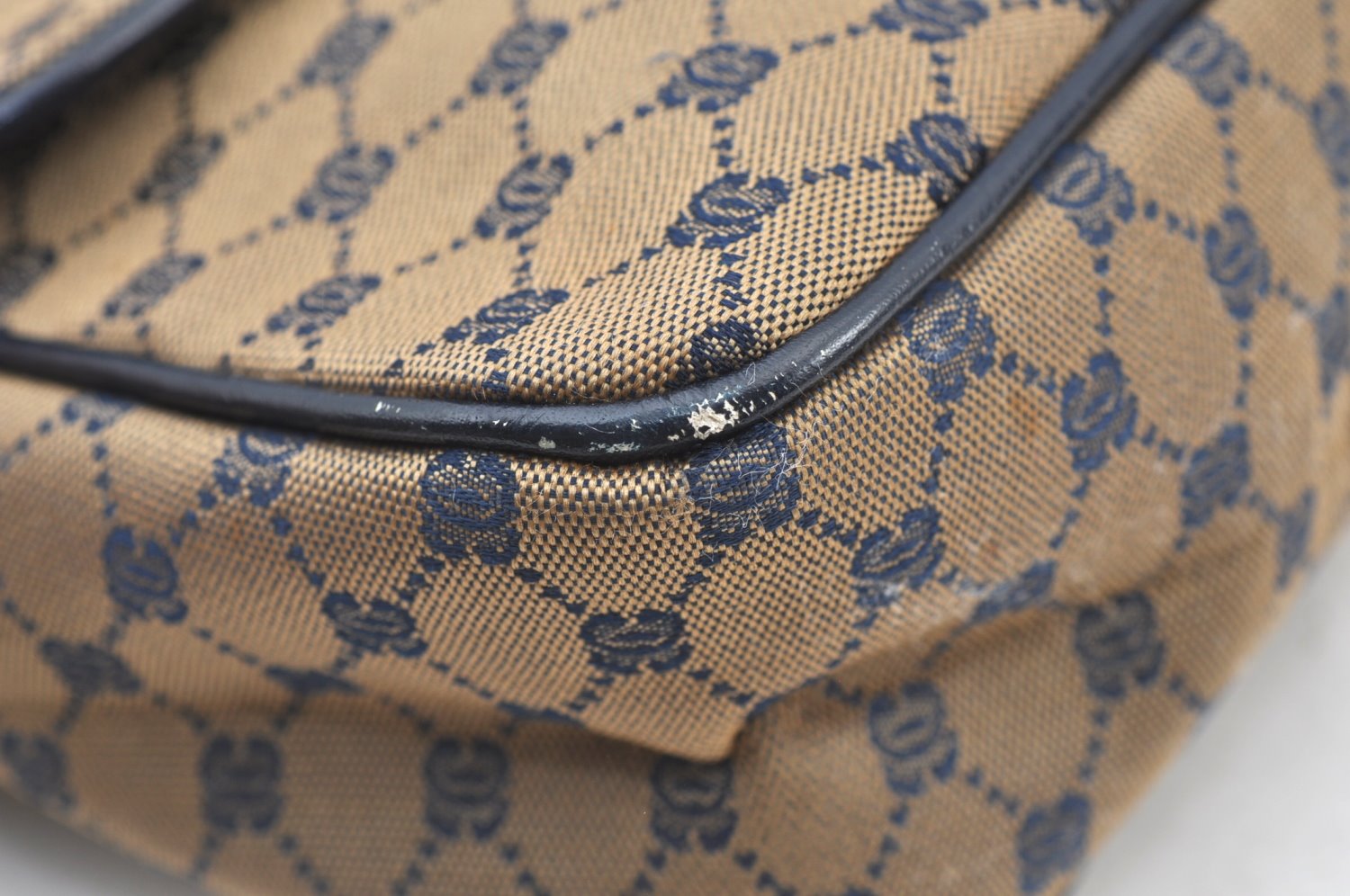 Authentic GUCCI Vintage Shoulder Cross Body Bag Purse Canvas Leather Navy 4284H