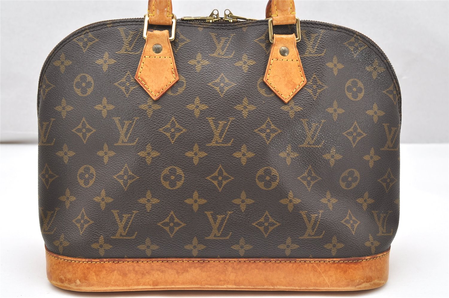 Authentic Louis Vuitton Monogram Alma Hand Bag Purse M51130 LV 4286K