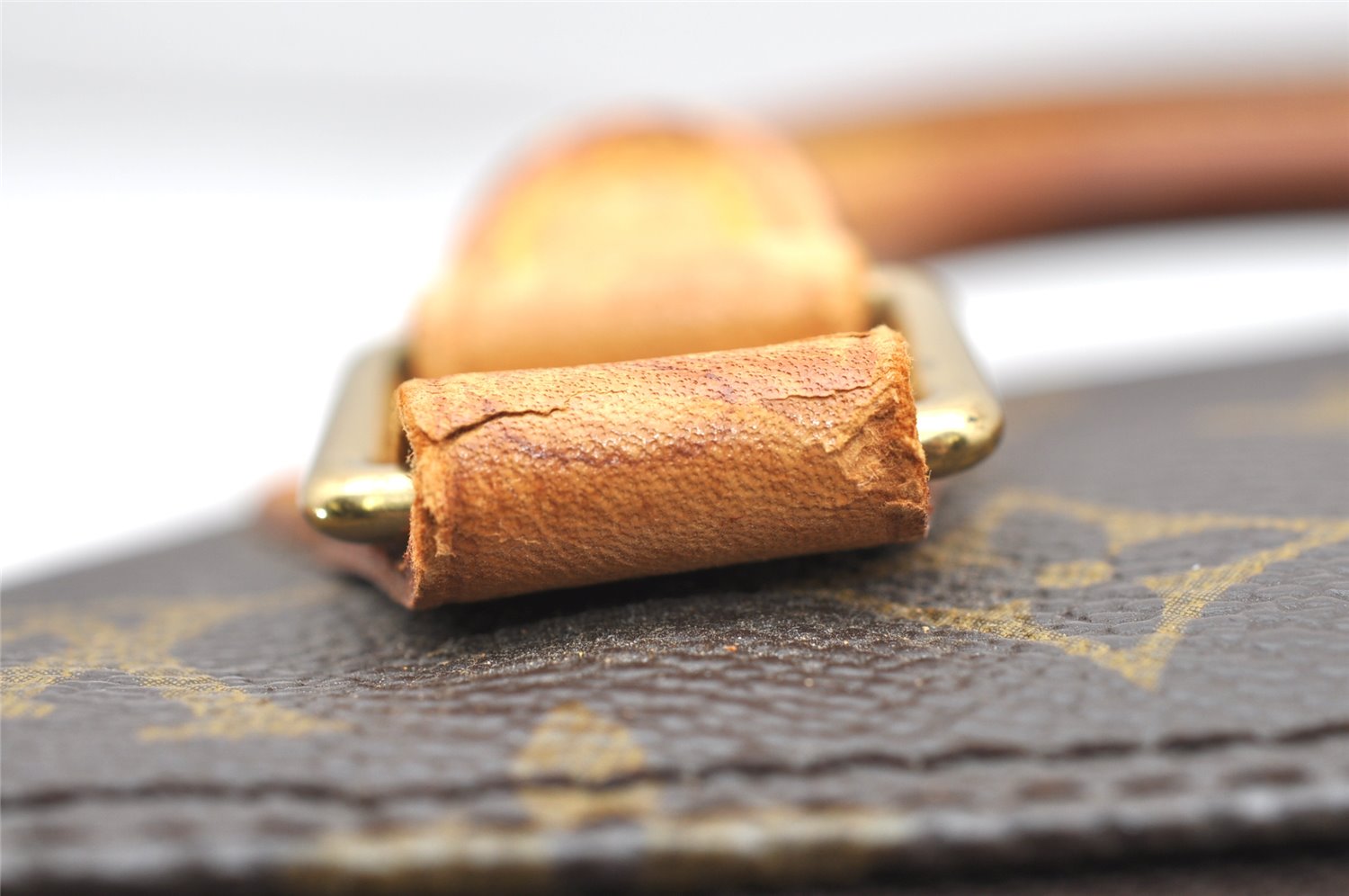 Authentic Louis Vuitton Monogram Alma Hand Bag Purse M51130 LV 4286K