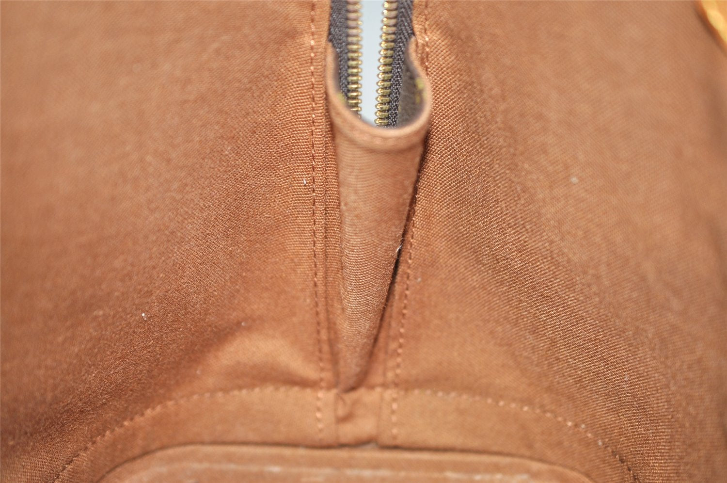 Authentic Louis Vuitton Monogram Alma Hand Bag Purse M51130 LV 4286K