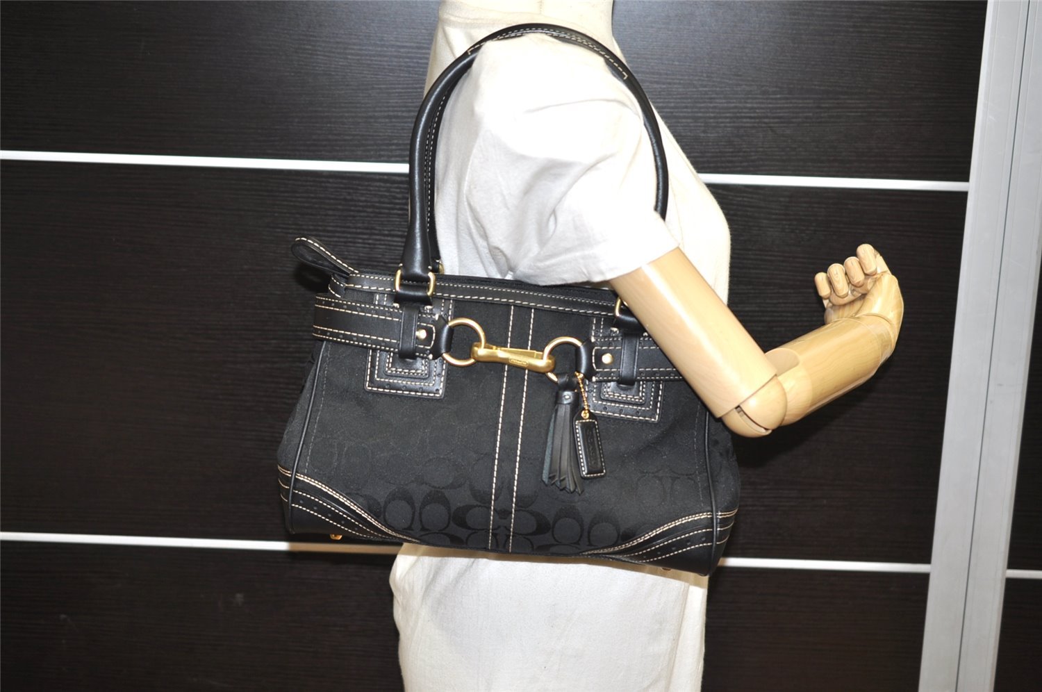 Authentic COACH Signature Shoulder Hand Bag Canvas Leather 10507 Black 4288K