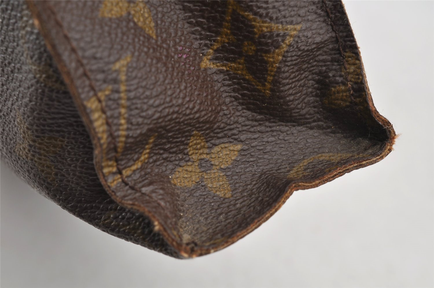 Auth Louis Vuitton Monogram Poche Toilette 26 Cosmetics Pouch Old Model LV 4289I