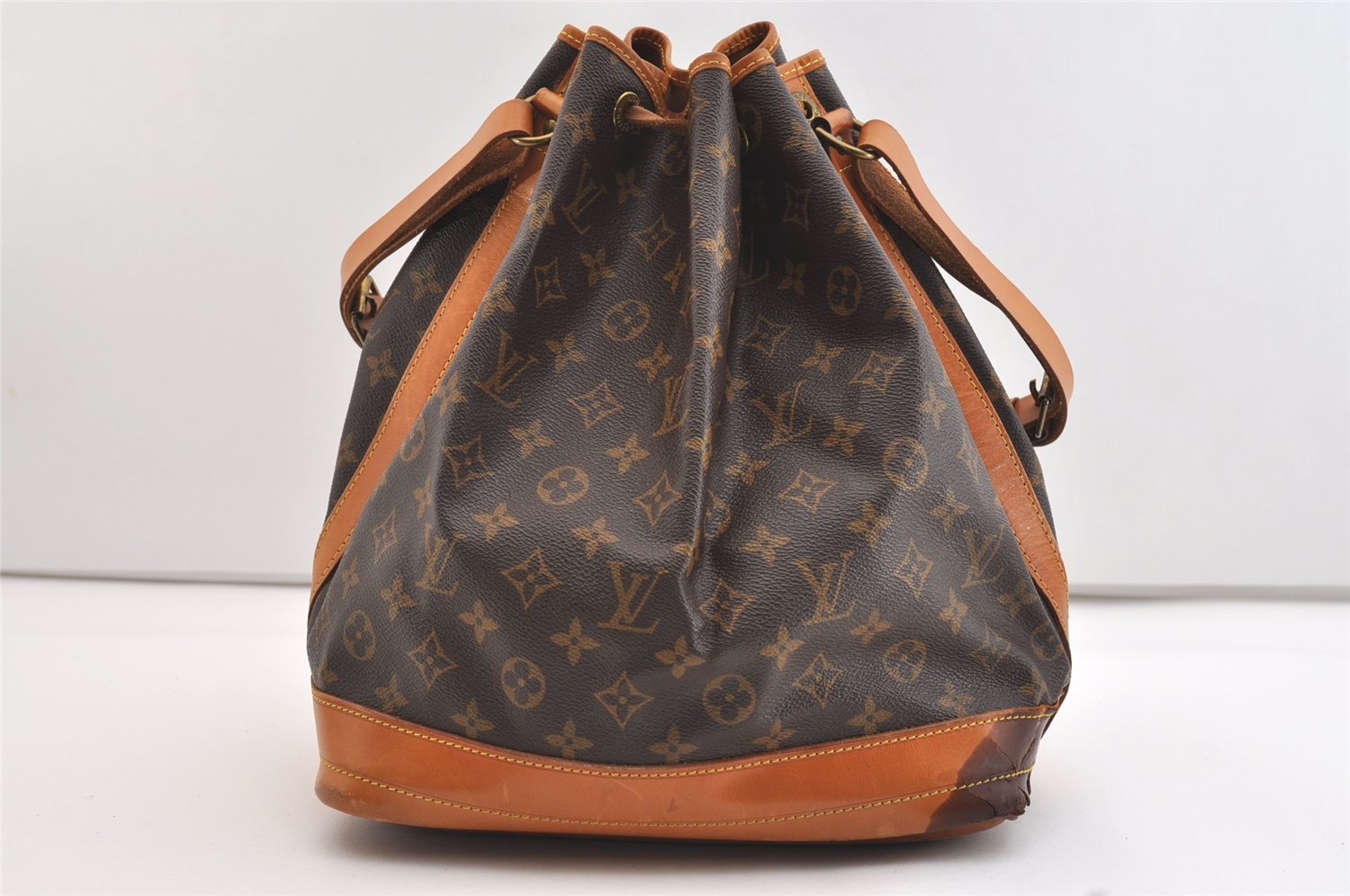 Authentic Louis Vuitton Monogram Noe Shoulder Drawstring Bag M42224 LV 4294J