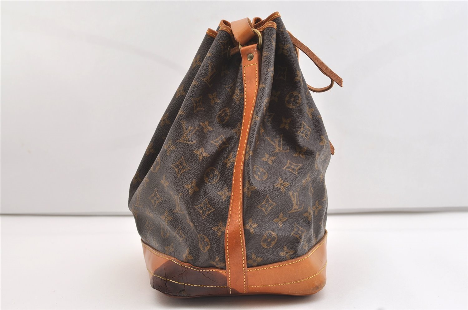 Authentic Louis Vuitton Monogram Noe Shoulder Drawstring Bag M42224 LV 4294J