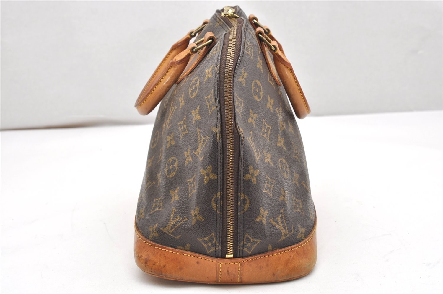 Authentic Louis Vuitton Monogram Alma Hand Bag Purse M51130 LV 4294K