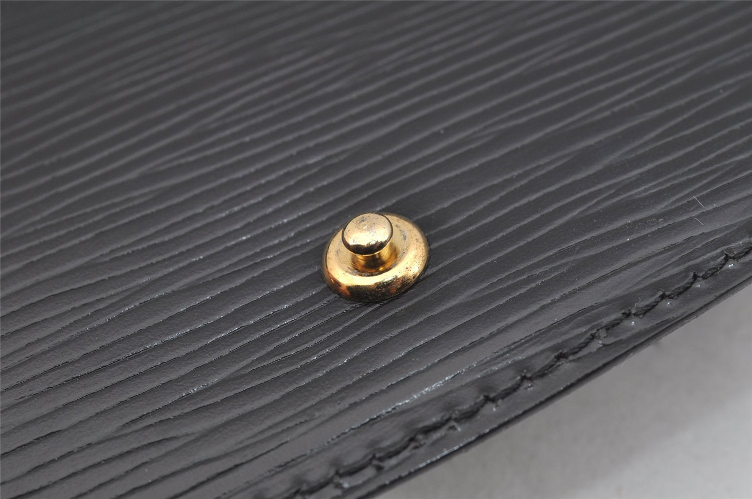 Authentic Louis Vuitton Epi Montaigne 27 Clutch Hand Bag Black M52652 LV 4295I