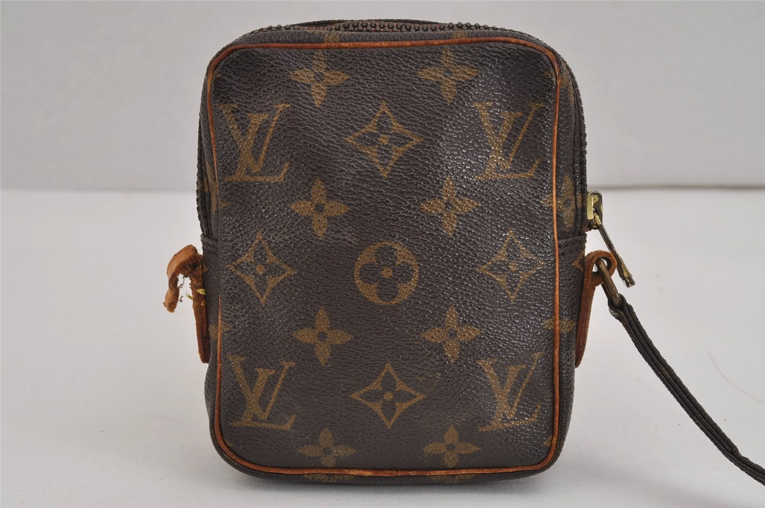 Auth Louis Vuitton Monogram Mini Poche Danube Shoulder Bag M45268 Junk 4295J
