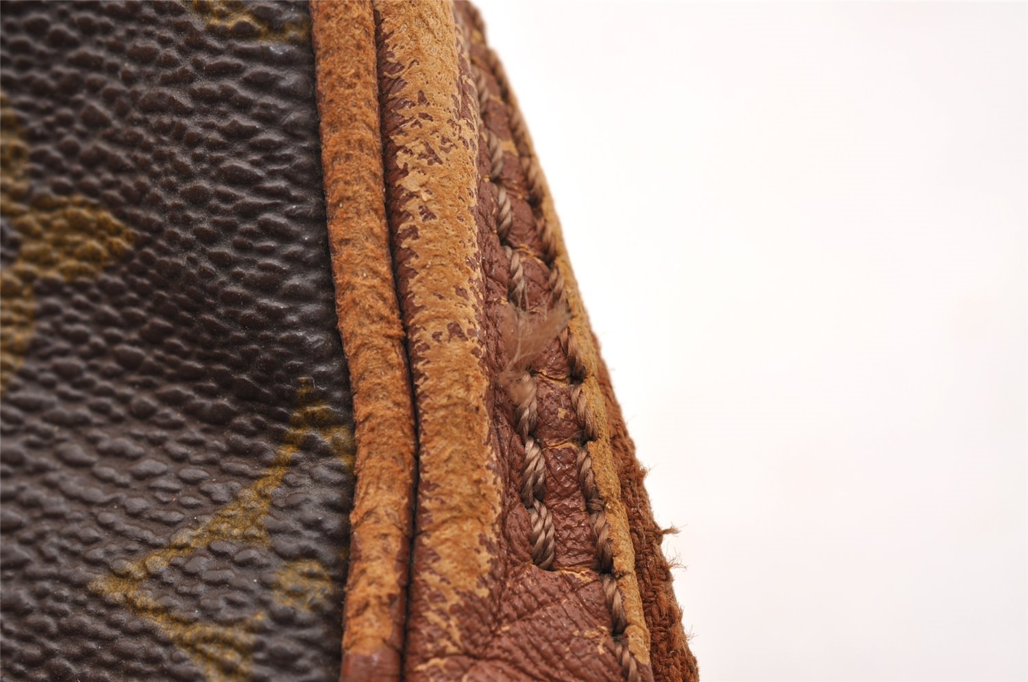 Authentic Louis Vuitton Monogram Pochette Sport Clutch Bag Old Model Junk 4296I