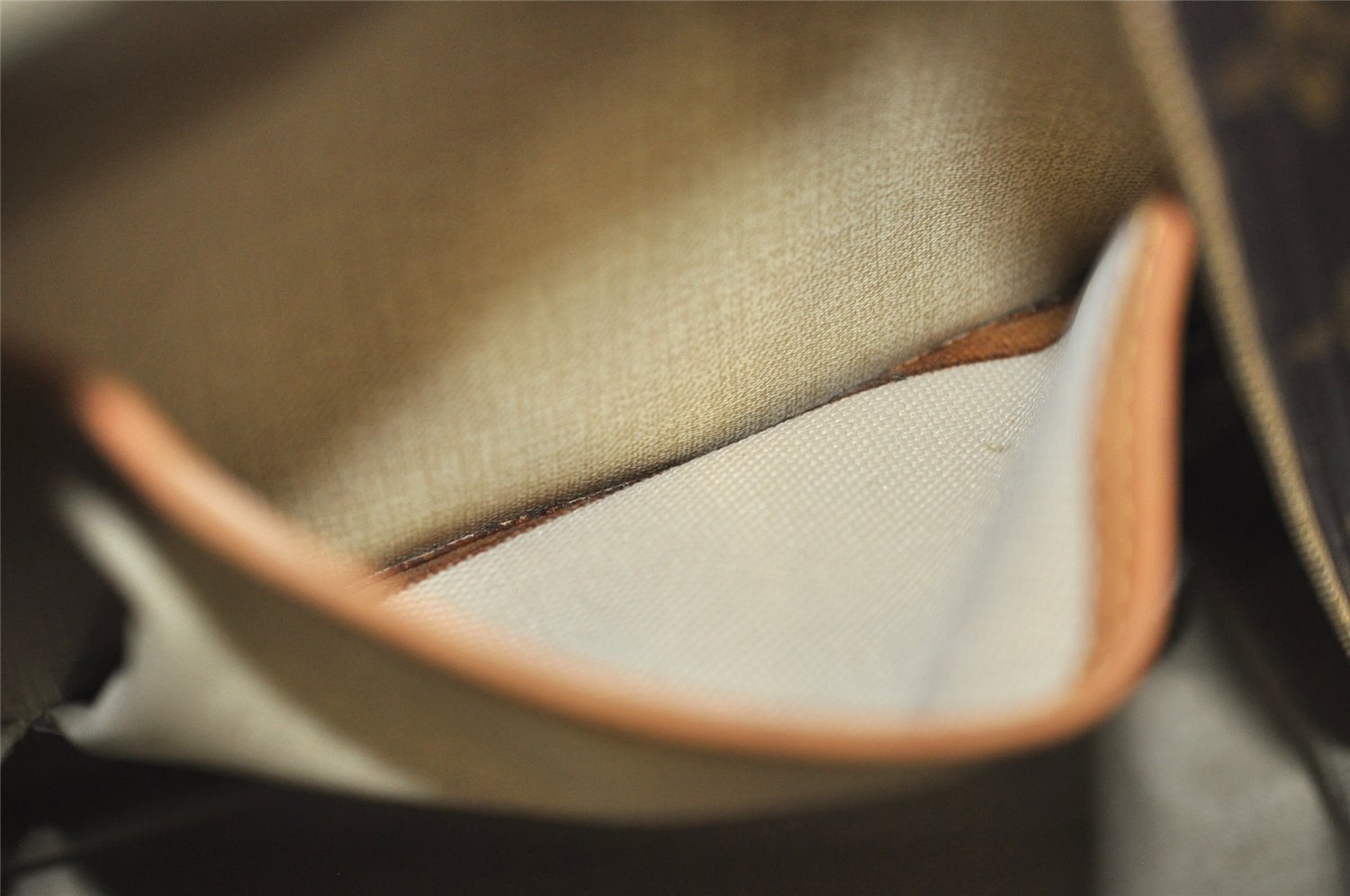 Authentic Louis Vuitton Monogram Deauville Hand Bag M47270 LV 4298I