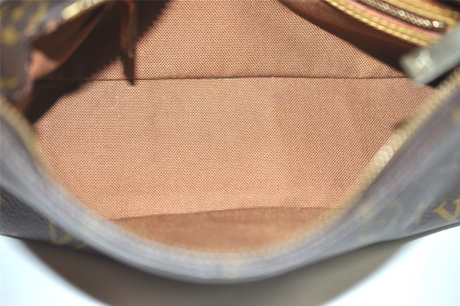 Authentic Louis Vuitton Monogram Trotteur Shoulder Cross Bag M51240 LV 4300I