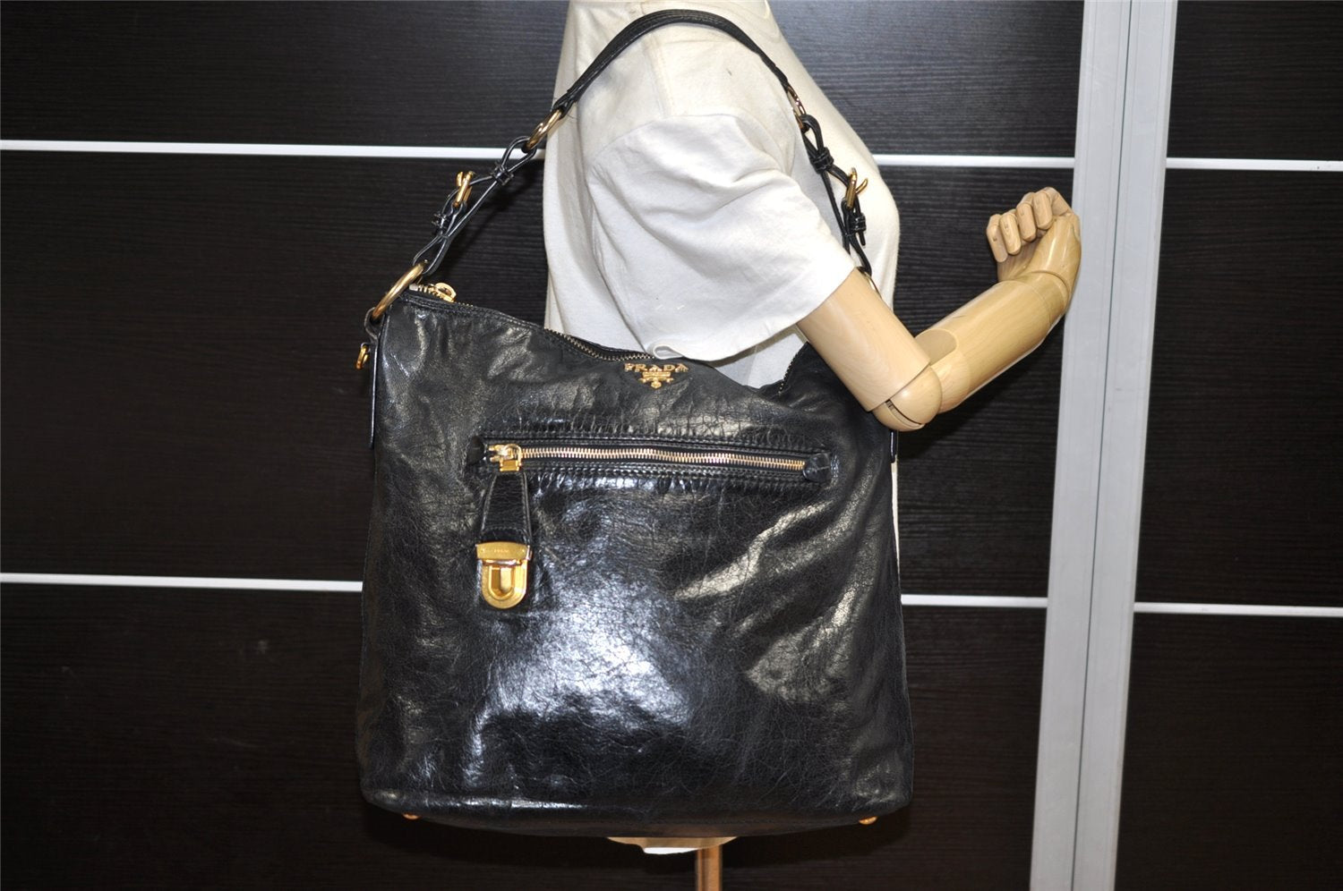 Authentic PRADA Vintage Leather Shoulder Hand Bag Black 4300K