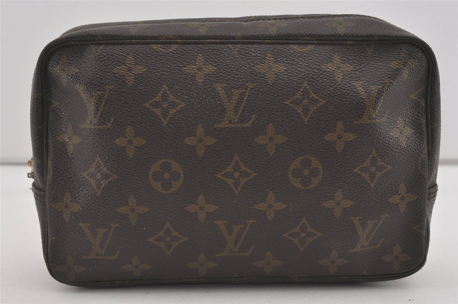Auth Louis Vuitton Monogram Trousse Toilette 23 Clutch Bag M47524 Junk 4302I