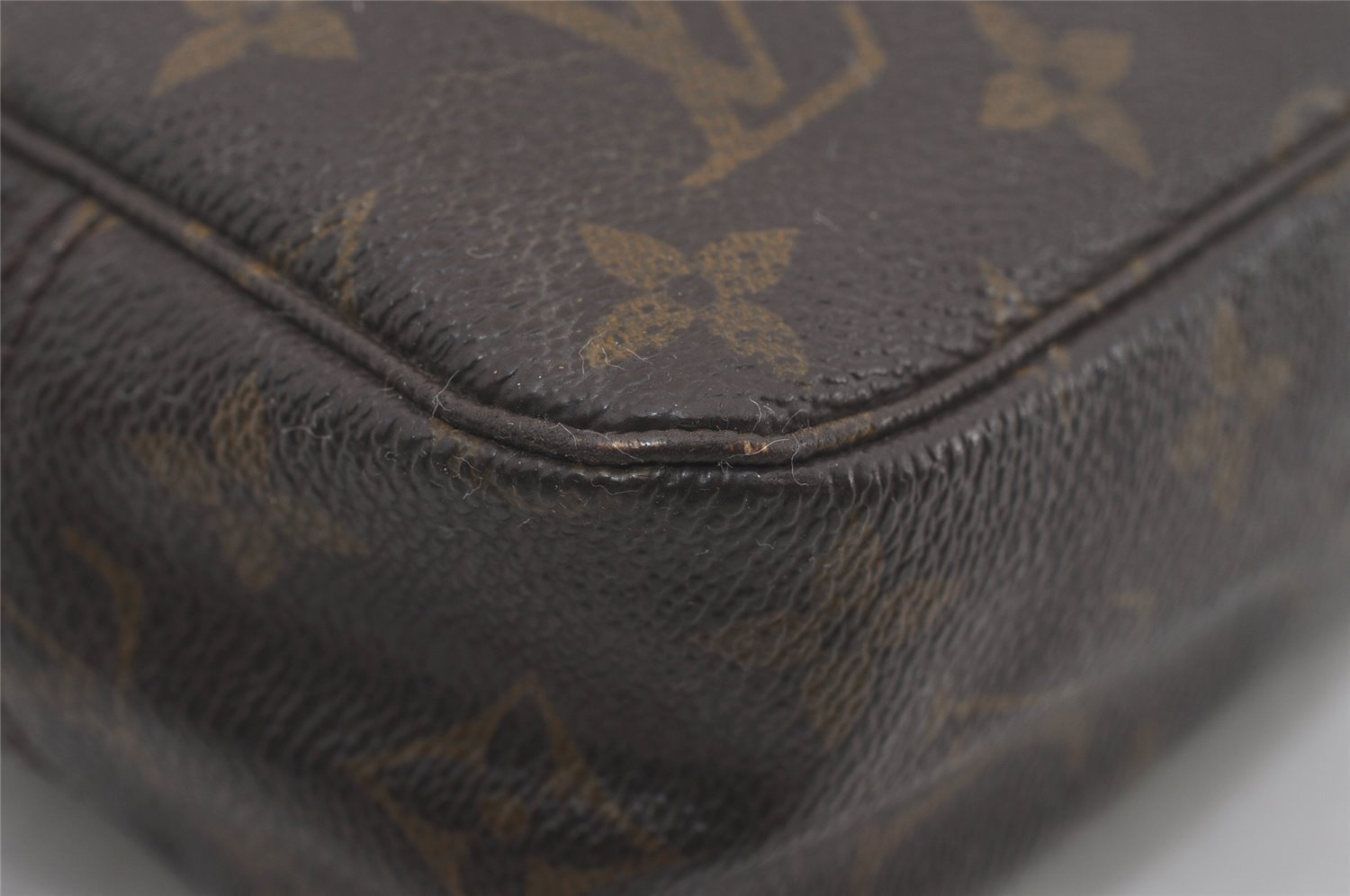 Auth Louis Vuitton Monogram Trousse Toilette 23 Clutch Bag M47524 Junk 4302I