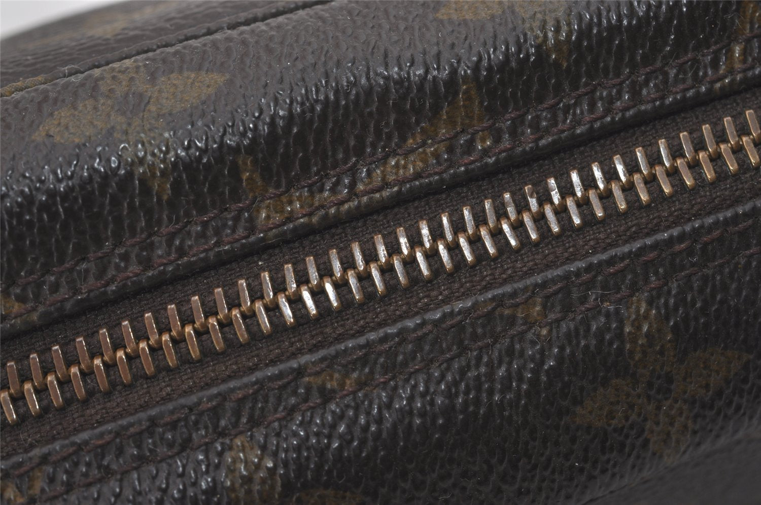 Auth Louis Vuitton Monogram Trousse Toilette 23 Clutch Bag M47524 Junk 4302I