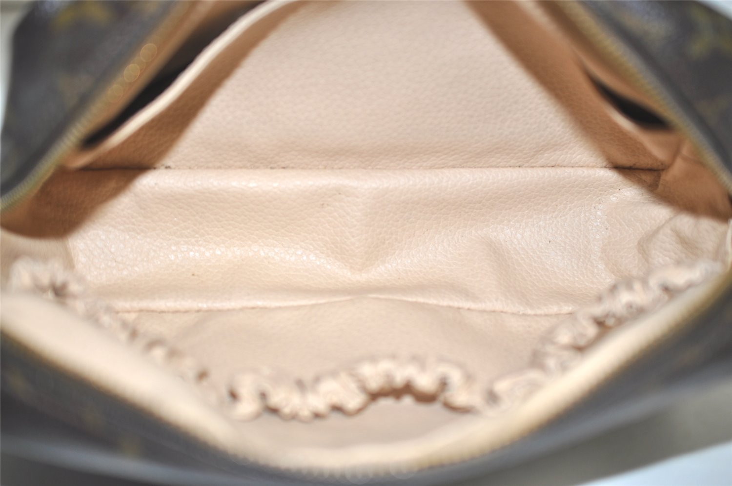 Auth Louis Vuitton Monogram Trousse Toilette 23 Clutch Bag M47524 Junk 4302I