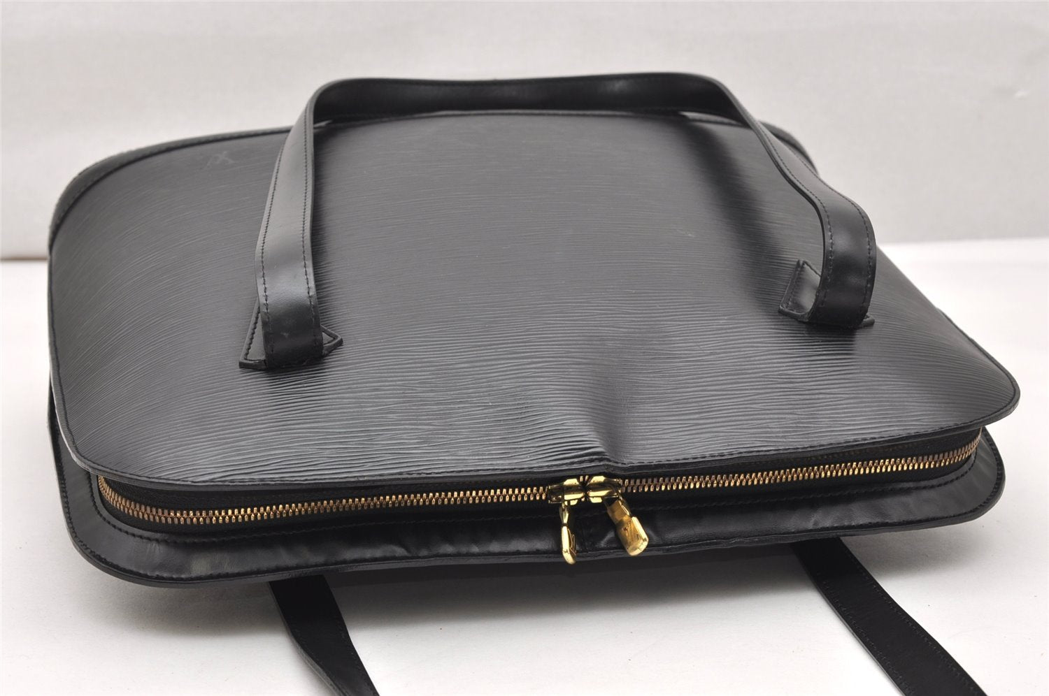 Authentic Louis Vuitton Epi Lussac Shoulder Tote Bag Black M52282 LV 4302K