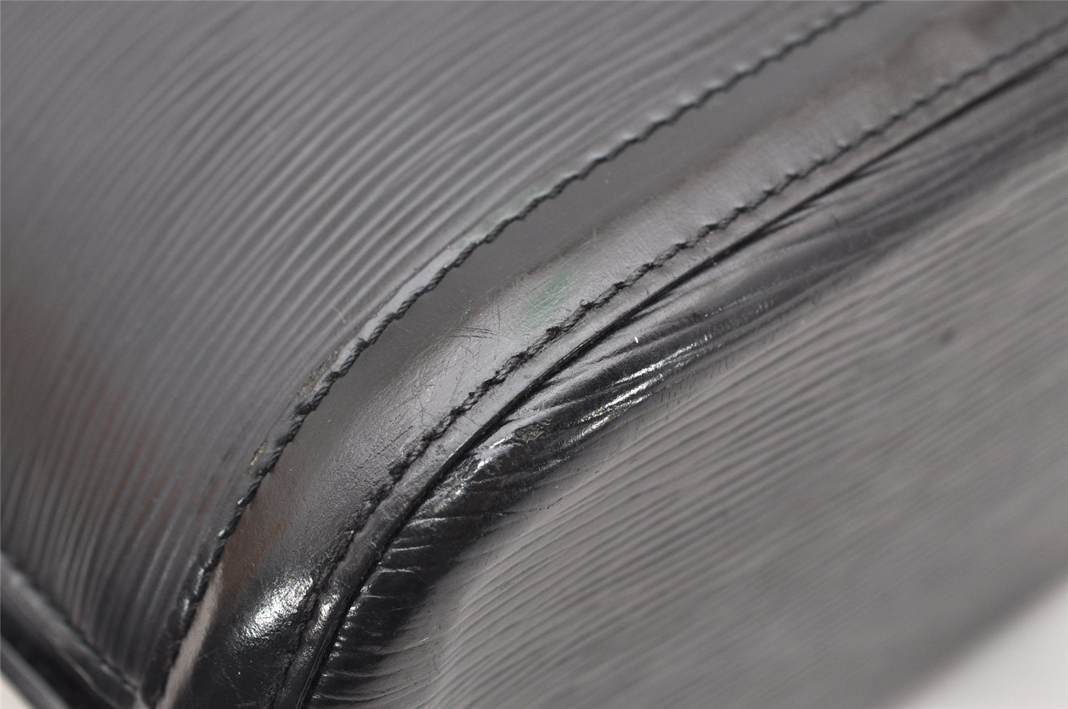 Authentic Louis Vuitton Epi Lussac Shoulder Tote Bag Black M52282 LV 4302K