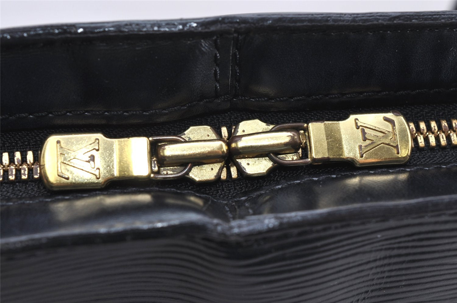 Authentic Louis Vuitton Epi Lussac Shoulder Tote Bag Black M52282 LV 4302K