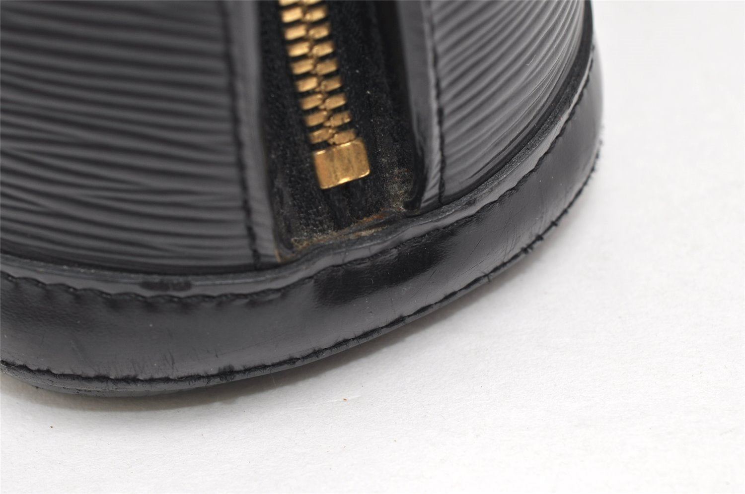 Authentic Louis Vuitton Epi Lussac Shoulder Tote Bag Black M52282 LV 4302K